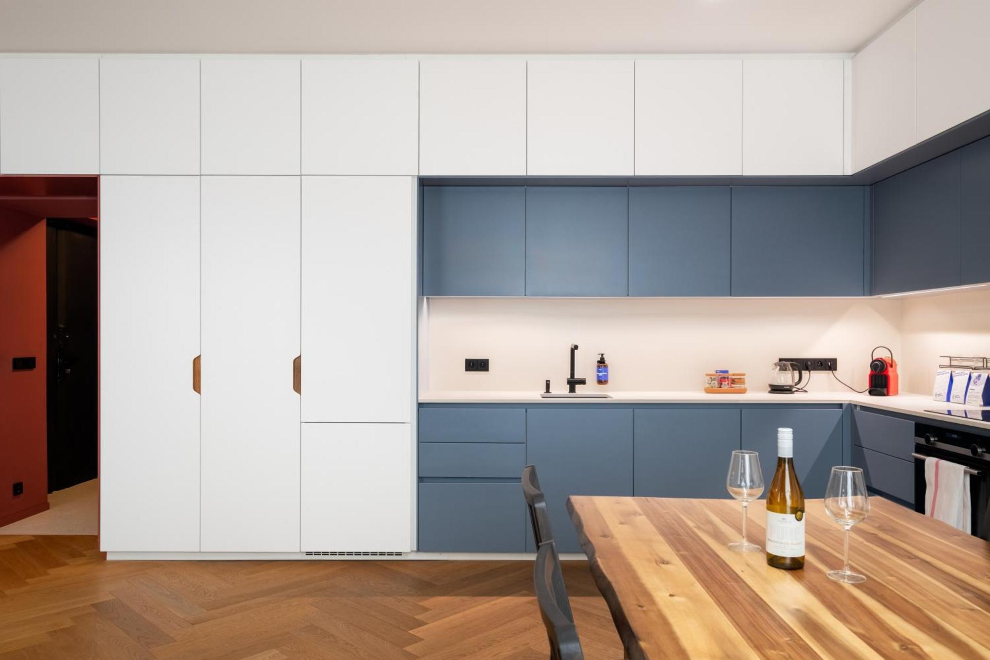 Days - Modern With Workspace - Quiet Area Apartment Prag
